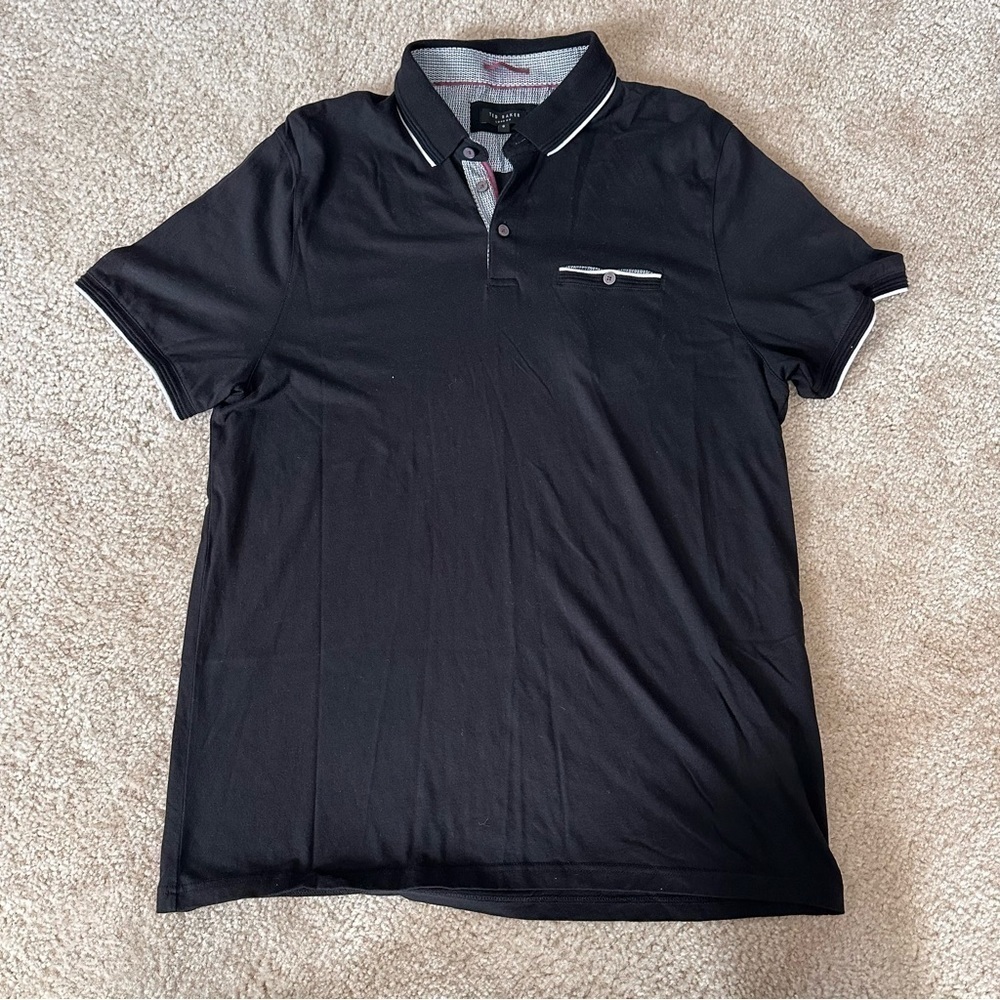 EUC Men’s Ted Baker Short Sleeved Polo!